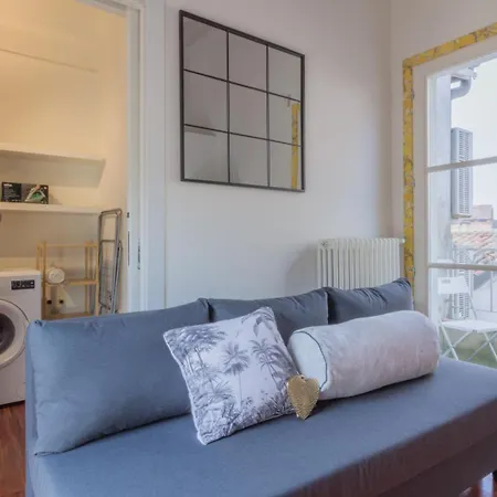 Centro, Luminoso, Comfort Appartamento Crema
